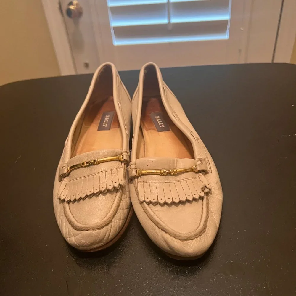 Bally size 7.5 scotty slip on loafers leather horsebit made in Italy